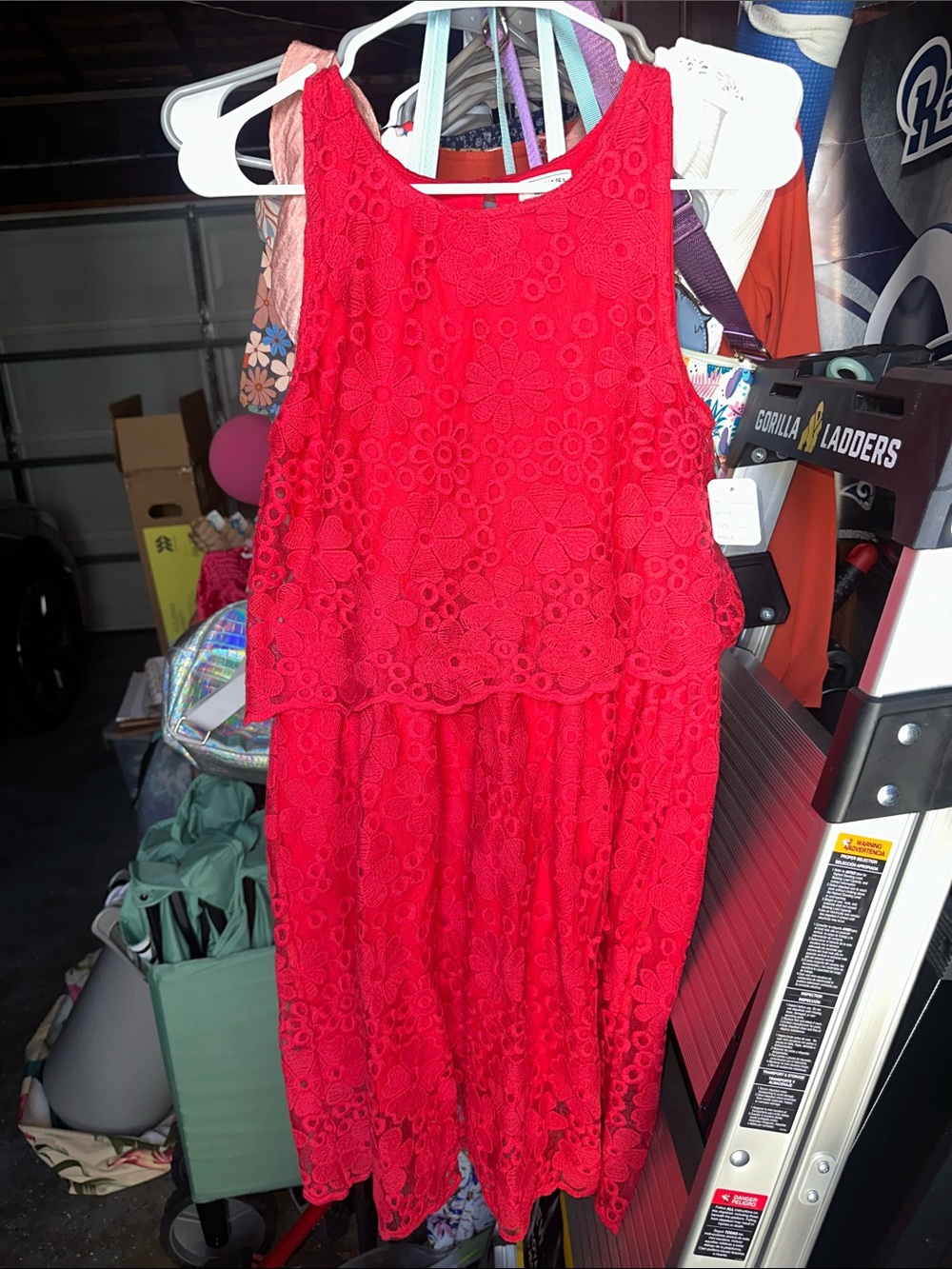 Red Lace Sleeveless Women's Dress
